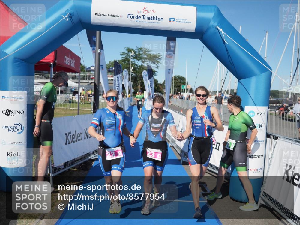17.08.2025 - KN Förde Triathlon 2025 MichiJ http://msf.ph/oto/8577954 17.08.2025 16:12:45 Laufen 23, 30 meine-sportfotos.de