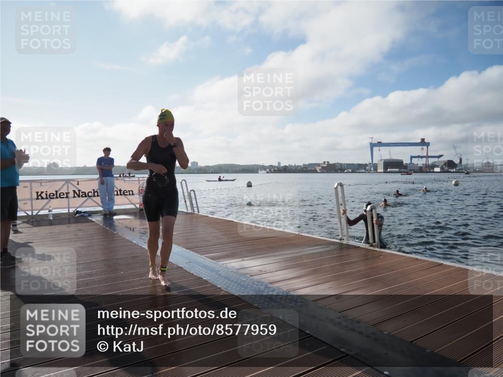 17.08.2025 - KN Förde Triathlon 2025 KatJ http://msf.ph/oto/8577959 17.08.2025 09:18:05 Schwimmen 175, 189, 254, 175, 182, 189, 254 meine-sportfotos.de