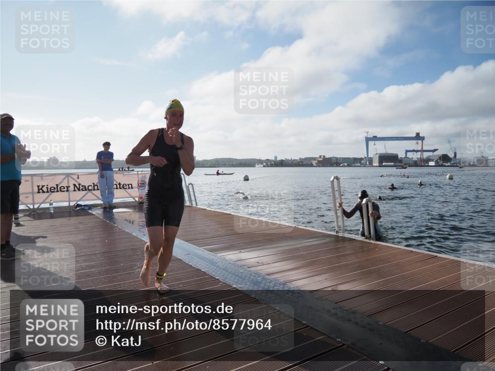 17.08.2025 - KN Förde Triathlon 2025 KatJ http://msf.ph/oto/8577964 17.08.2025 09:18:06 Schwimmen 175, 189, 254, 175, 182, 189, 254 meine-sportfotos.de