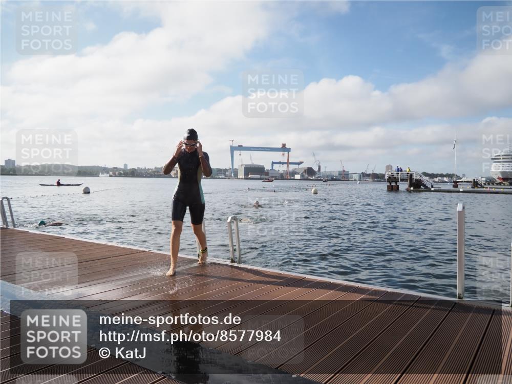 17.08.2025 - KN Förde Triathlon 2025 KatJ http://msf.ph/oto/8577984 17.08.2025 09:18:08 Schwimmen 175, 189, 254, 175, 182, 189, 254 meine-sportfotos.de