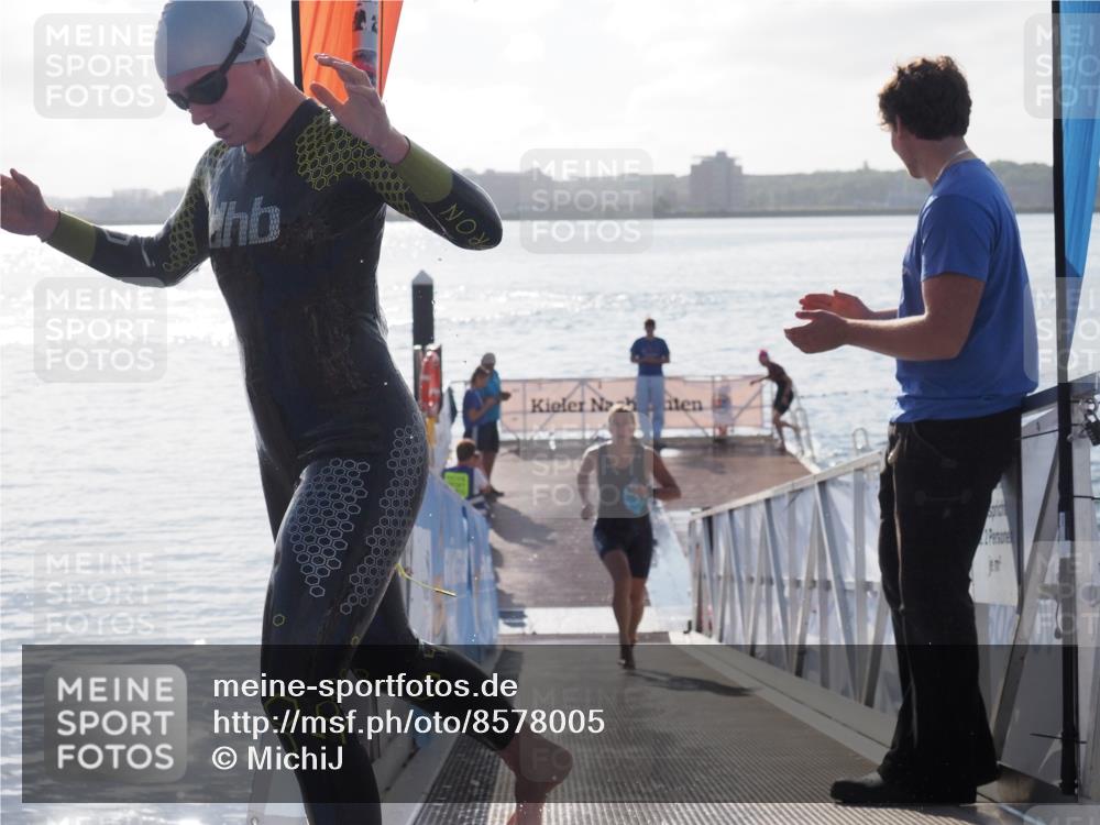 17.08.2025 - KN Förde Triathlon 2025 MichiJ http://msf.ph/oto/8578005 17.08.2025 09:15:12 Schwimmen 133, 145, 147, 152, 143, 145, 147 meine-sportfotos.de