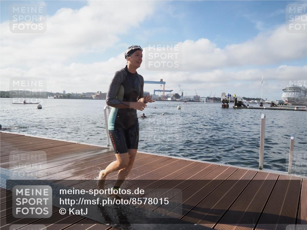 17.08.2025 - KN Förde Triathlon 2025 KatJ http://msf.ph/oto/8578015 17.08.2025 09:18:10 Schwimmen 189, 254, 175, 189, 254 meine-sportfotos.de