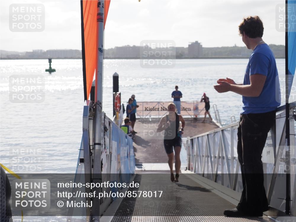 17.08.2025 - KN Förde Triathlon 2025 MichiJ http://msf.ph/oto/8578017 17.08.2025 09:15:13 Schwimmen 133, 145, 147, 152, 143, 145, 147 meine-sportfotos.de