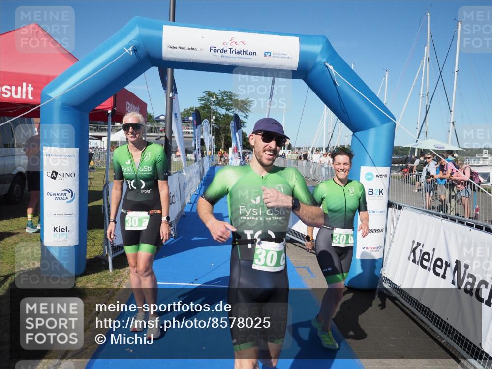 17.08.2025 - KN Förde Triathlon 2025 MichiJ http://msf.ph/oto/8578025 17.08.2025 16:12:50 Laufen 23, 30 meine-sportfotos.de