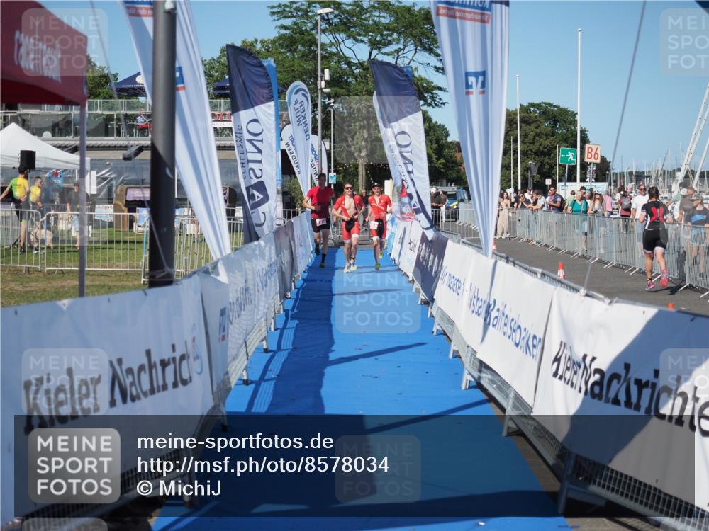 17.08.2025 - KN Förde Triathlon 2025 MichiJ http://msf.ph/oto/8578034 17.08.2025 16:13:15 Laufen  meine-sportfotos.de