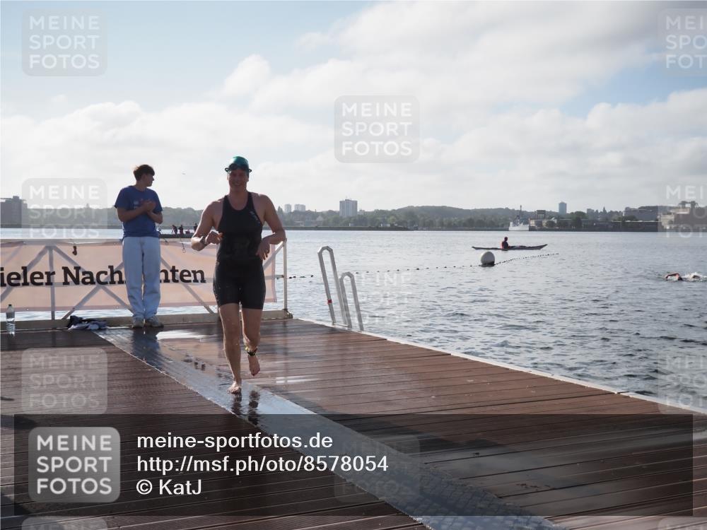 17.08.2025 - KN Förde Triathlon 2025 KatJ http://msf.ph/oto/8578054 17.08.2025 09:18:21 Schwimmen 174, 185, 192, 174, 185, 254 meine-sportfotos.de