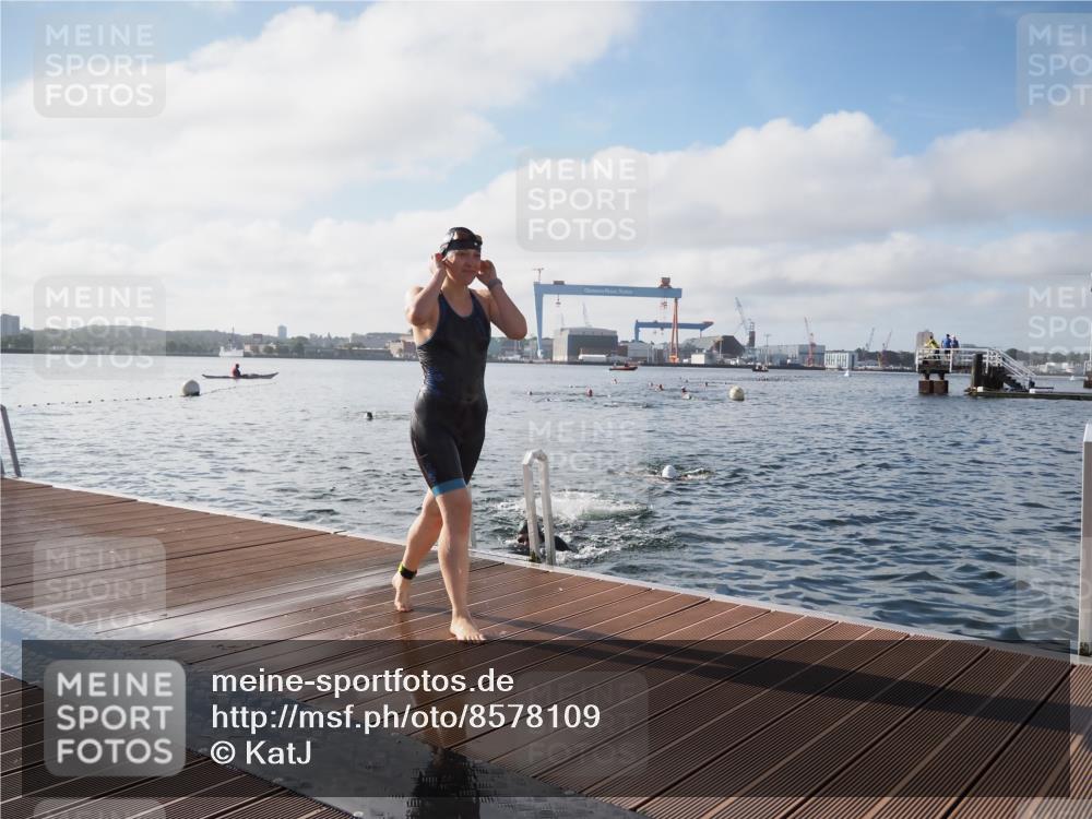 17.08.2025 - KN Förde Triathlon 2025 KatJ http://msf.ph/oto/8578109 17.08.2025 09:18:25 Schwimmen 174, 185, 192, 174, 185, 192 meine-sportfotos.de