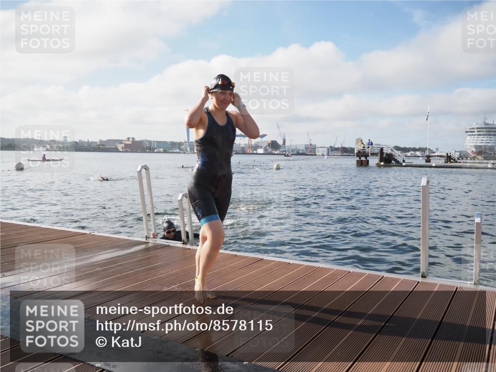 17.08.2025 - KN Förde Triathlon 2025 KatJ http://msf.ph/oto/8578115 17.08.2025 09:18:25 Schwimmen 174, 185, 192, 174, 185, 192 meine-sportfotos.de