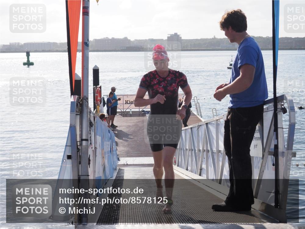 17.08.2025 - KN Förde Triathlon 2025 MichiJ http://msf.ph/oto/8578125 17.08.2025 09:15:23 Schwimmen 143, 145, 147, 141, 143, 149 meine-sportfotos.de