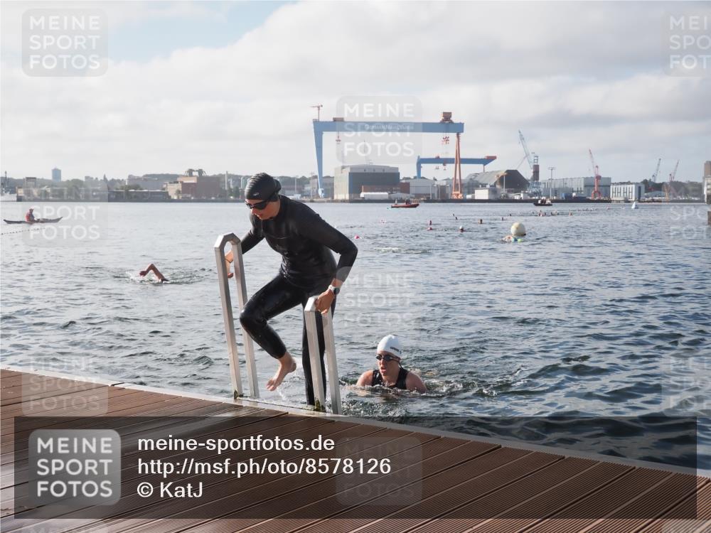 17.08.2025 - KN Förde Triathlon 2025 KatJ http://msf.ph/oto/8578126 17.08.2025 09:18:31 Schwimmen 174, 192, 250, 174, 185, 192, 250 meine-sportfotos.de