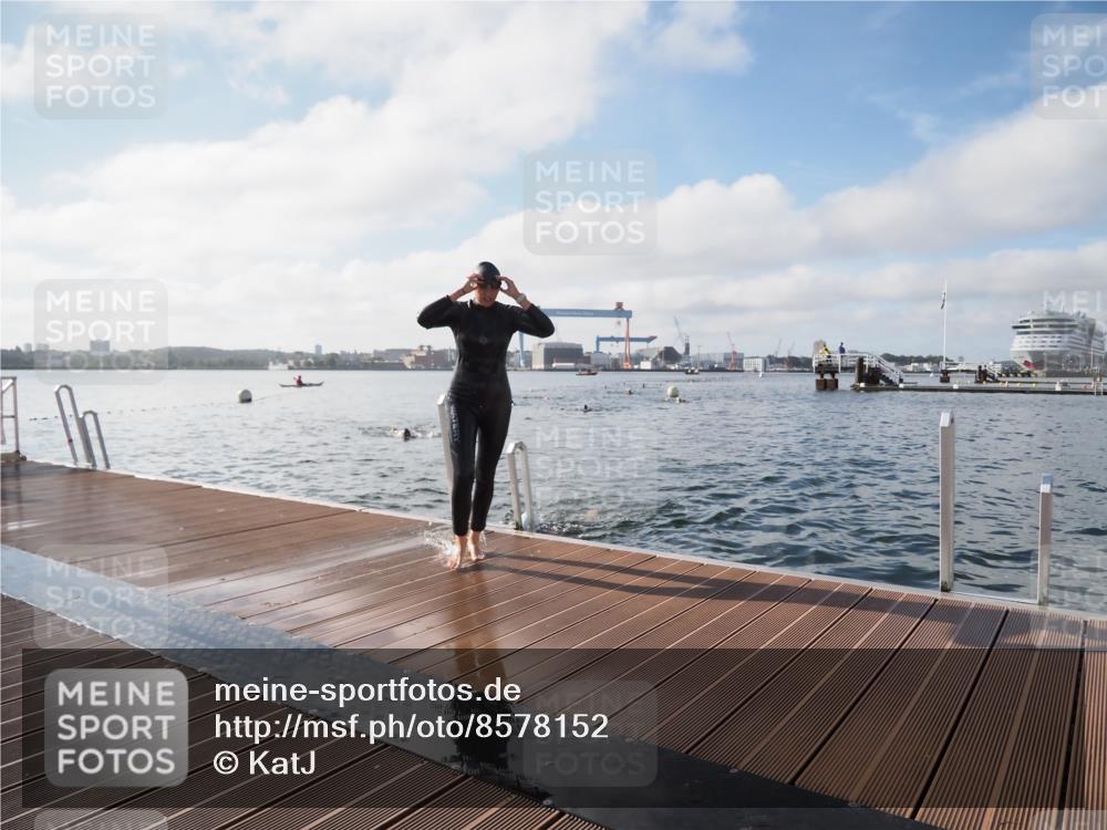 17.08.2025 - KN Förde Triathlon 2025 KatJ http://msf.ph/oto/8578152 17.08.2025 09:18:32 Schwimmen 174, 192, 250, 174, 185, 192, 250 meine-sportfotos.de