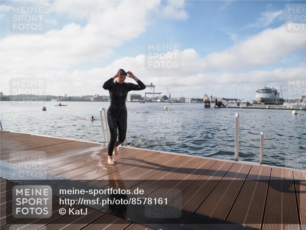 17.08.2025 - KN Förde Triathlon 2025 KatJ http://msf.ph/oto/8578161 17.08.2025 09:18:32 Schwimmen 174, 192, 250, 174, 185, 192, 250 meine-sportfotos.de