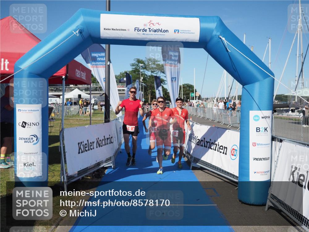 17.08.2025 - KN Förde Triathlon 2025 MichiJ http://msf.ph/oto/8578170 17.08.2025 16:13:22 Laufen 16 meine-sportfotos.de