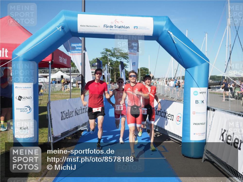 17.08.2025 - KN Förde Triathlon 2025 MichiJ http://msf.ph/oto/8578188 17.08.2025 16:13:22 Laufen 16 meine-sportfotos.de