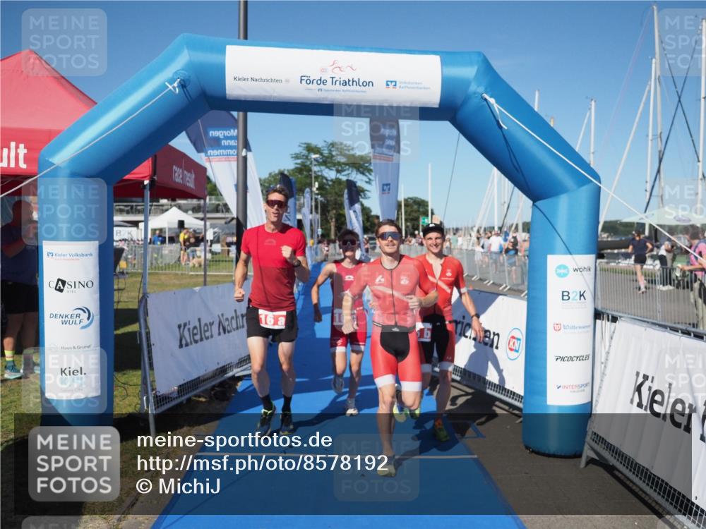 17.08.2025 - KN Förde Triathlon 2025 MichiJ http://msf.ph/oto/8578192 17.08.2025 16:13:22 Laufen 16 meine-sportfotos.de