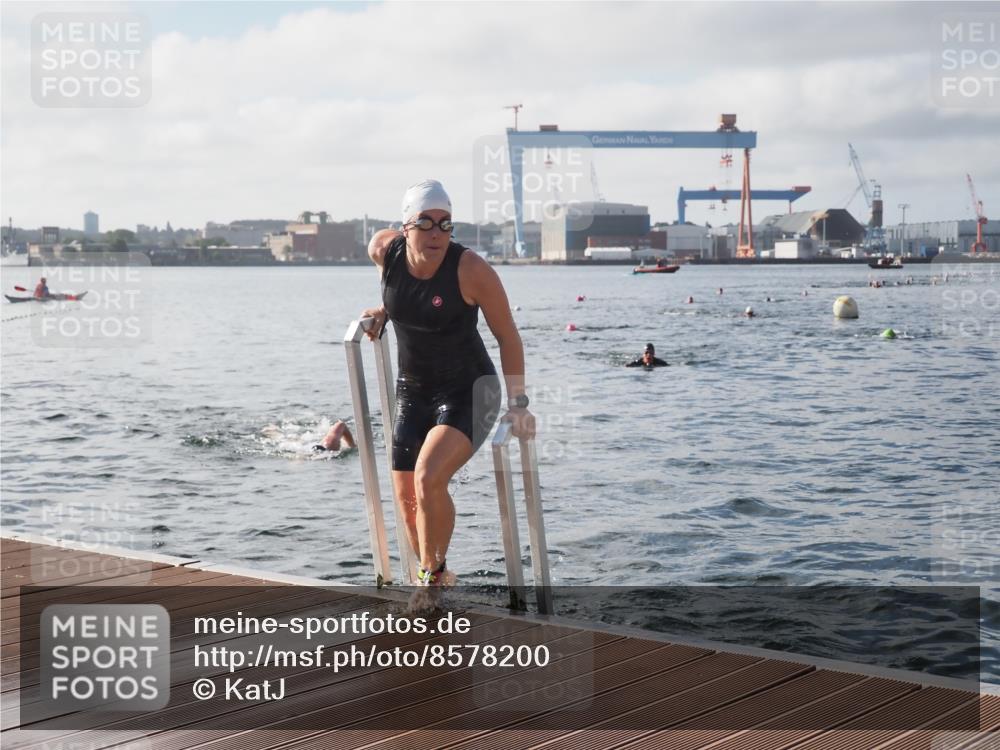 17.08.2025 - KN Förde Triathlon 2025 KatJ http://msf.ph/oto/8578200 17.08.2025 09:18:36 Schwimmen 192, 250, 174, 192, 250 meine-sportfotos.de