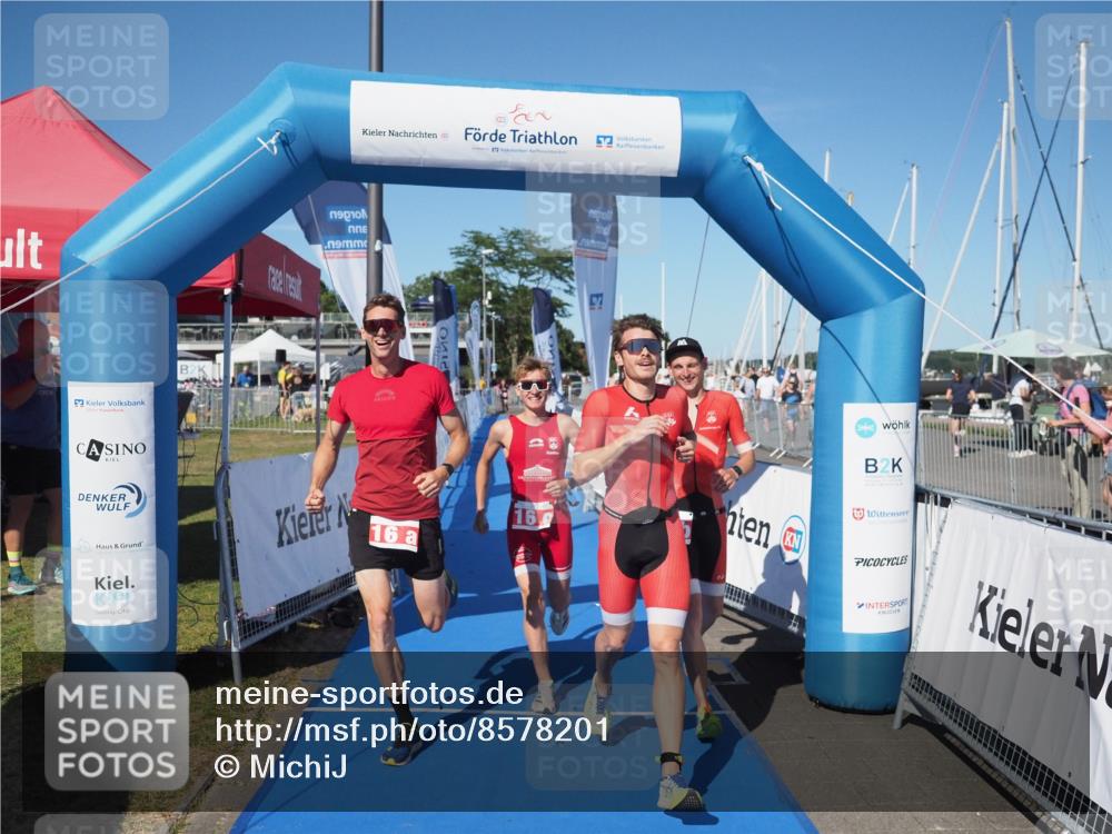 17.08.2025 - KN Förde Triathlon 2025 MichiJ http://msf.ph/oto/8578201 17.08.2025 16:13:23 Laufen 16 meine-sportfotos.de