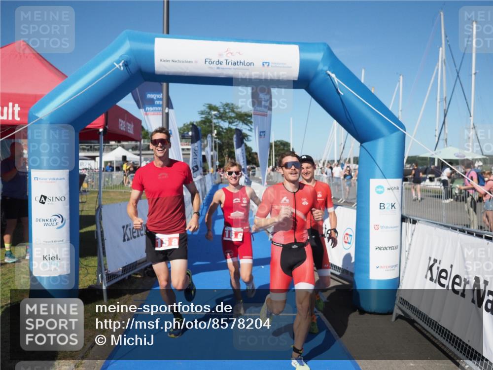 17.08.2025 - KN Förde Triathlon 2025 MichiJ http://msf.ph/oto/8578204 17.08.2025 16:13:23 Laufen 16 meine-sportfotos.de