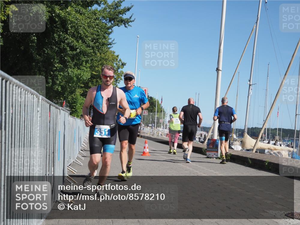 17.08.2025 - KN Förde Triathlon 2025 KatJ http://msf.ph/oto/8578210 17.08.2025 12:14:05 Laufen 294, 351, 374, 380, 609, 611 meine-sportfotos.de