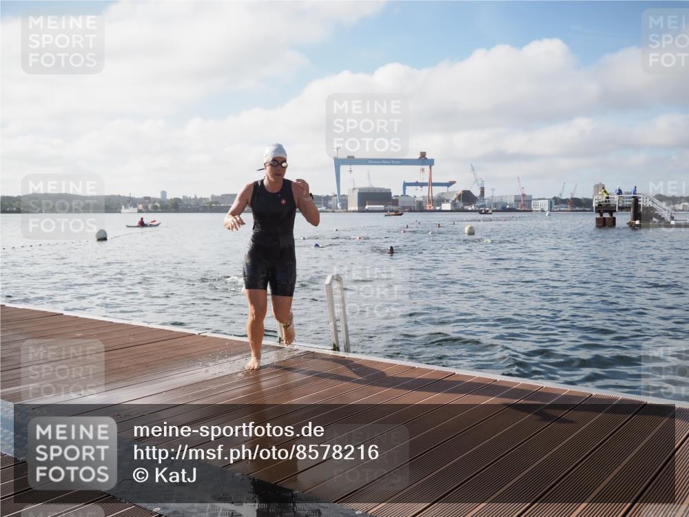 17.08.2025 - KN Förde Triathlon 2025 KatJ http://msf.ph/oto/8578216 17.08.2025 09:18:37 Schwimmen 192, 250, 174, 192, 250 meine-sportfotos.de