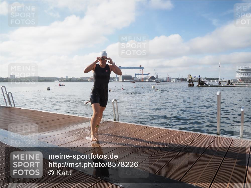 17.08.2025 - KN Förde Triathlon 2025 KatJ http://msf.ph/oto/8578226 17.08.2025 09:18:38 Schwimmen 153, 192, 250, 192, 250 meine-sportfotos.de