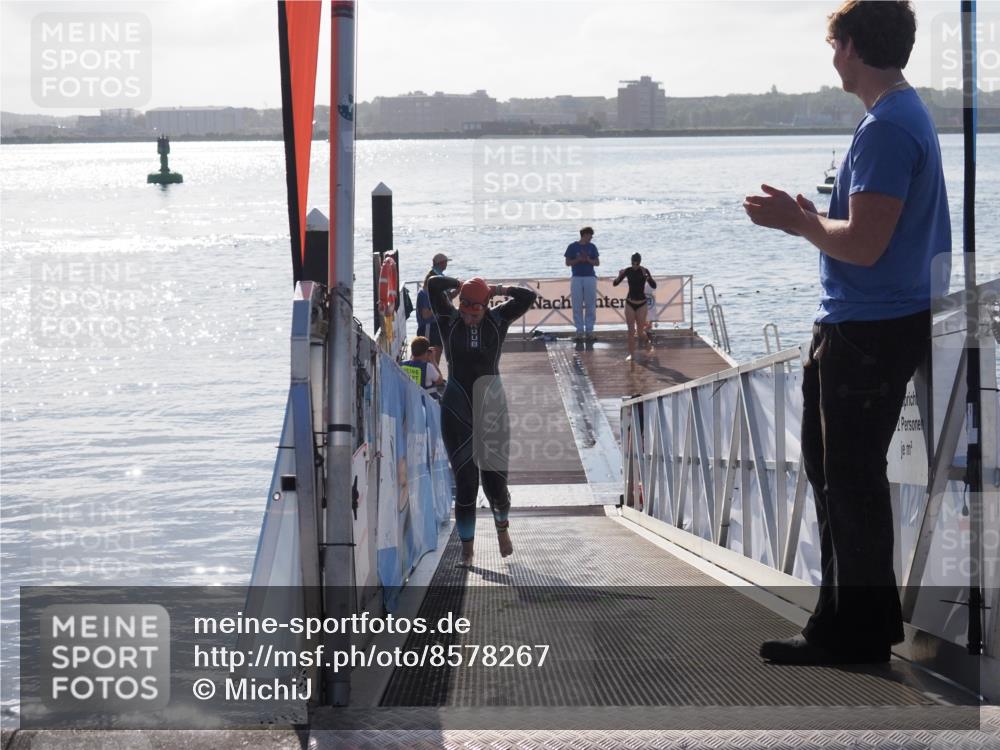 17.08.2025 - KN Förde Triathlon 2025 MichiJ http://msf.ph/oto/8578267 17.08.2025 09:15:39 Schwimmen 141, 149, 131 meine-sportfotos.de