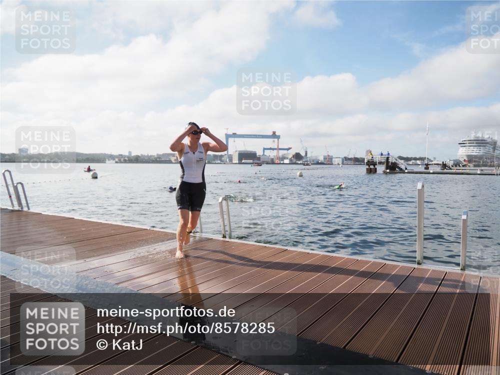 17.08.2025 - KN Förde Triathlon 2025 KatJ http://msf.ph/oto/8578285 17.08.2025 09:18:49 Schwimmen 153, 153, 250 meine-sportfotos.de