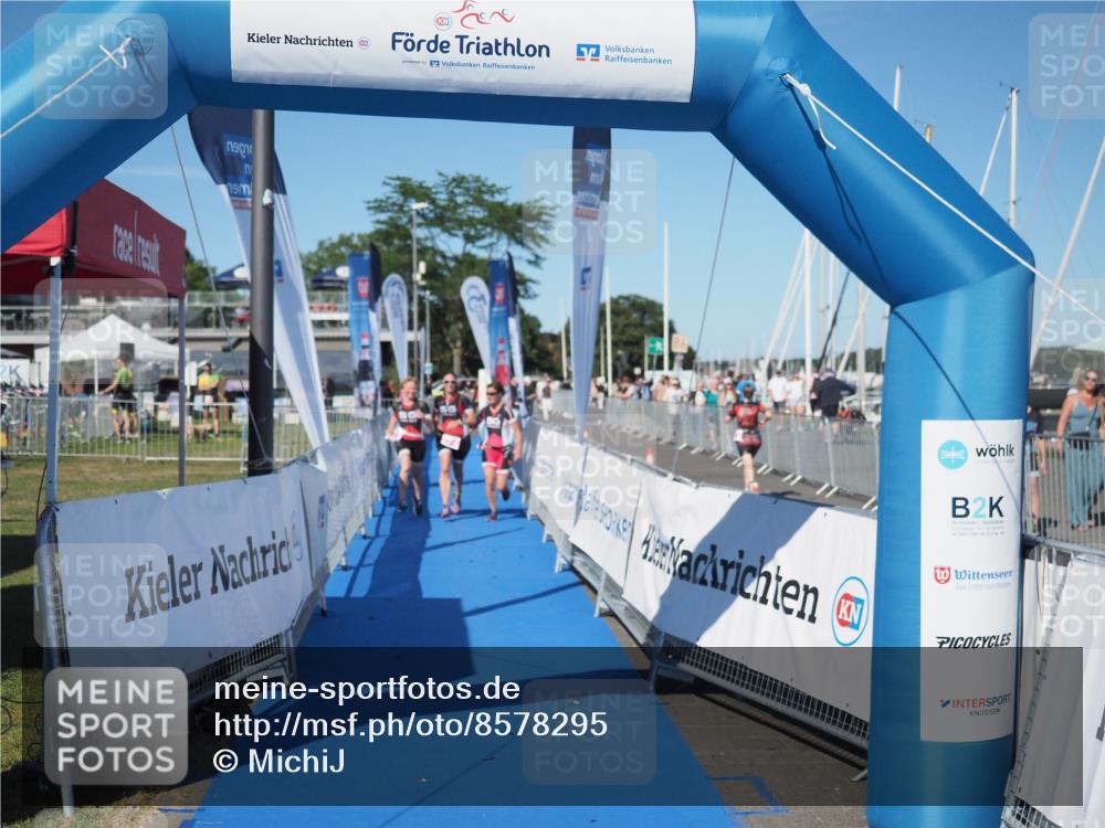 17.08.2025 - KN Förde Triathlon 2025 MichiJ http://msf.ph/oto/8578295 17.08.2025 16:13:31 Laufen 27 meine-sportfotos.de