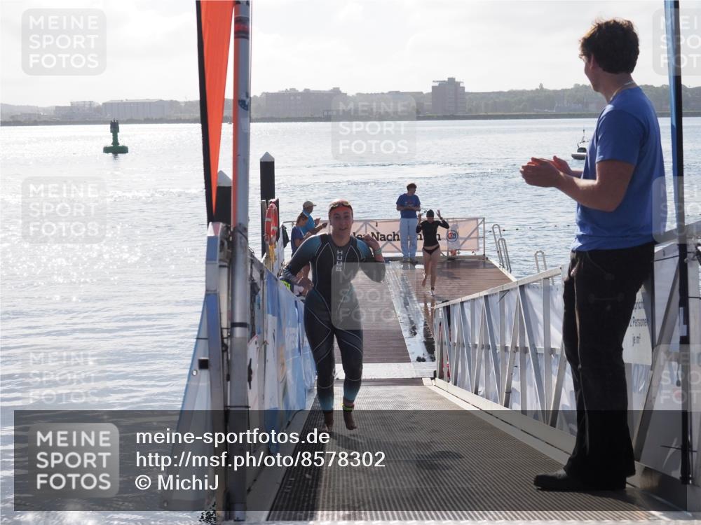 17.08.2025 - KN Förde Triathlon 2025 MichiJ http://msf.ph/oto/8578302 17.08.2025 09:15:40 Schwimmen 141, 149, 131 meine-sportfotos.de