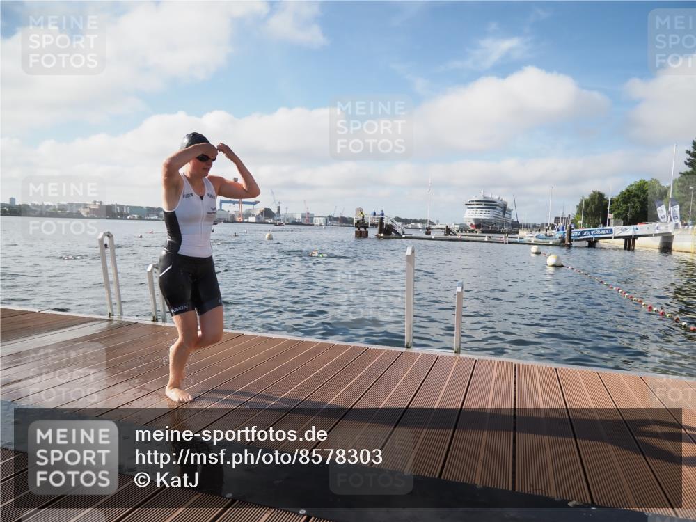 17.08.2025 - KN Förde Triathlon 2025 KatJ http://msf.ph/oto/8578303 17.08.2025 09:18:50 Schwimmen 153, 153, 250 meine-sportfotos.de