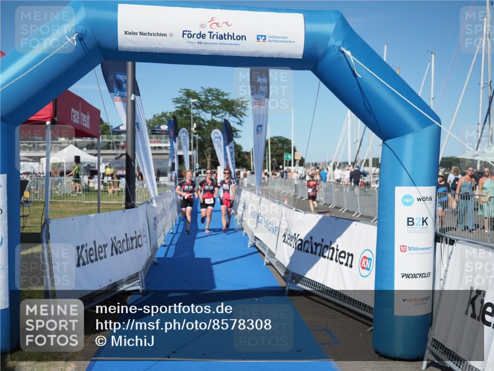 17.08.2025 - KN Förde Triathlon 2025 MichiJ http://msf.ph/oto/8578308 17.08.2025 16:13:32 Laufen 27 meine-sportfotos.de