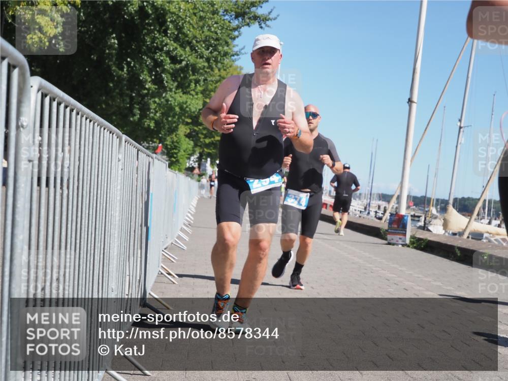 17.08.2025 - KN Förde Triathlon 2025 KatJ http://msf.ph/oto/8578344 17.08.2025 12:14:12 Laufen 294, 374, 380, 611 meine-sportfotos.de