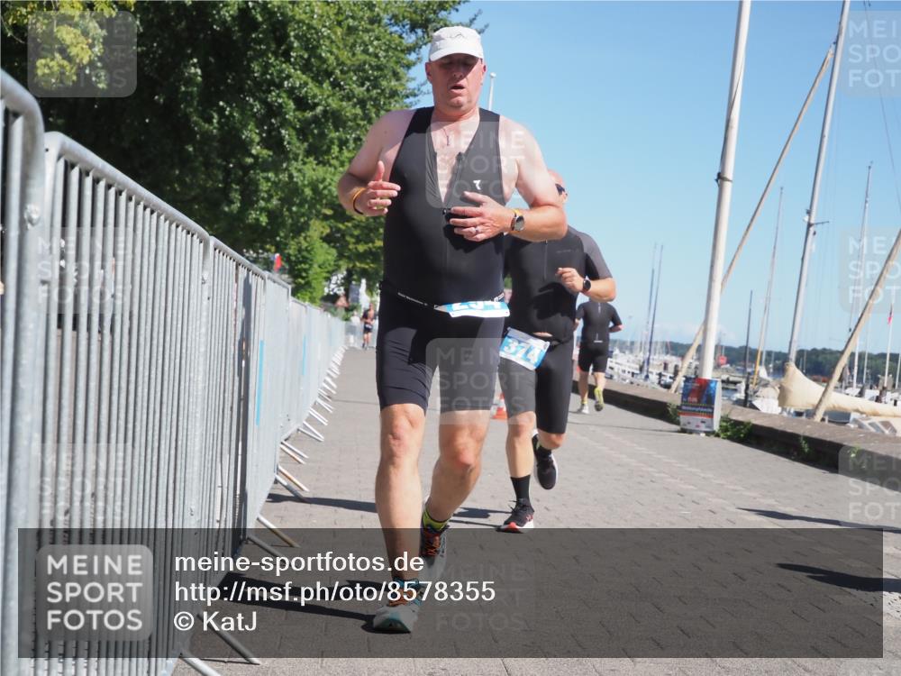 17.08.2025 - KN Förde Triathlon 2025 KatJ http://msf.ph/oto/8578355 17.08.2025 12:14:12 Laufen 294, 374, 380, 611 meine-sportfotos.de