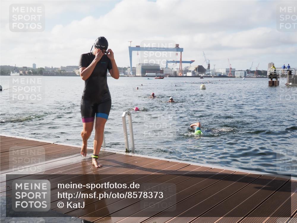 17.08.2025 - KN Förde Triathlon 2025 KatJ http://msf.ph/oto/8578373 17.08.2025 09:19:05 Schwimmen 173, 184, 219, 220, 173, 184 meine-sportfotos.de