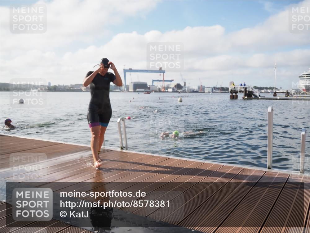 17.08.2025 - KN Förde Triathlon 2025 KatJ http://msf.ph/oto/8578381 17.08.2025 09:19:05 Schwimmen 173, 184, 219, 220, 173, 184 meine-sportfotos.de