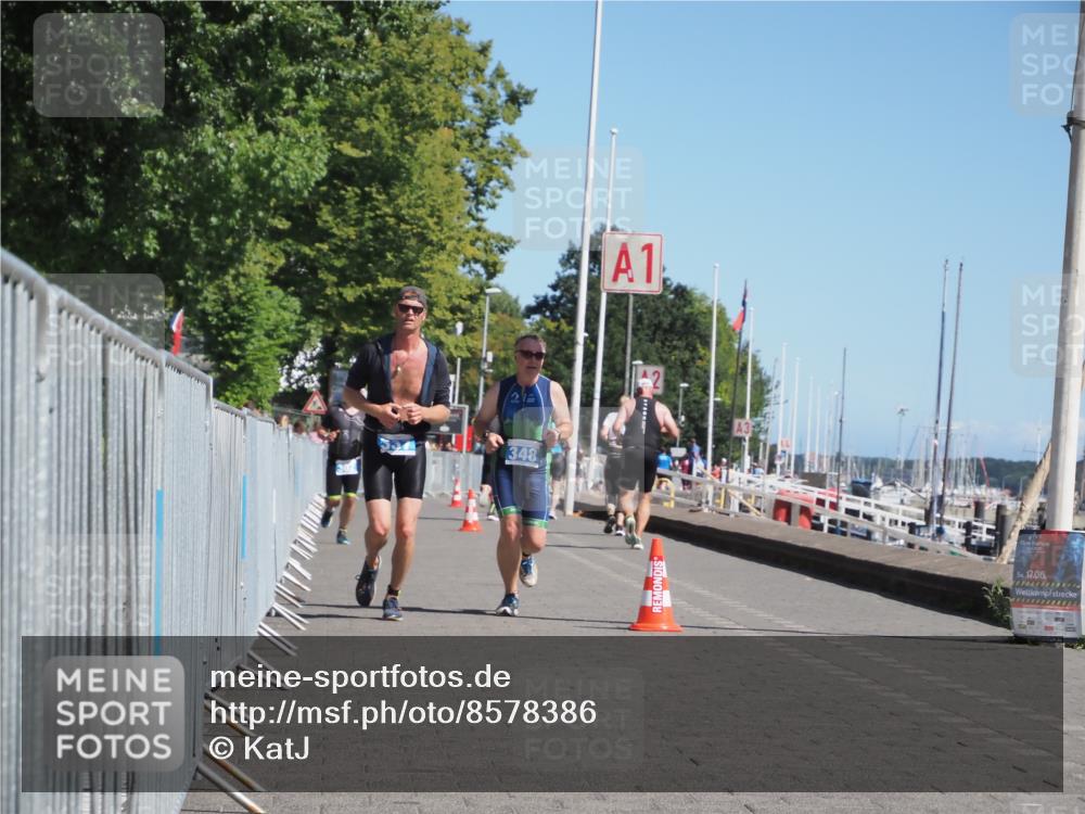 17.08.2025 - KN Förde Triathlon 2025 KatJ http://msf.ph/oto/8578386 17.08.2025 12:14:31 Laufen 337, 348 meine-sportfotos.de