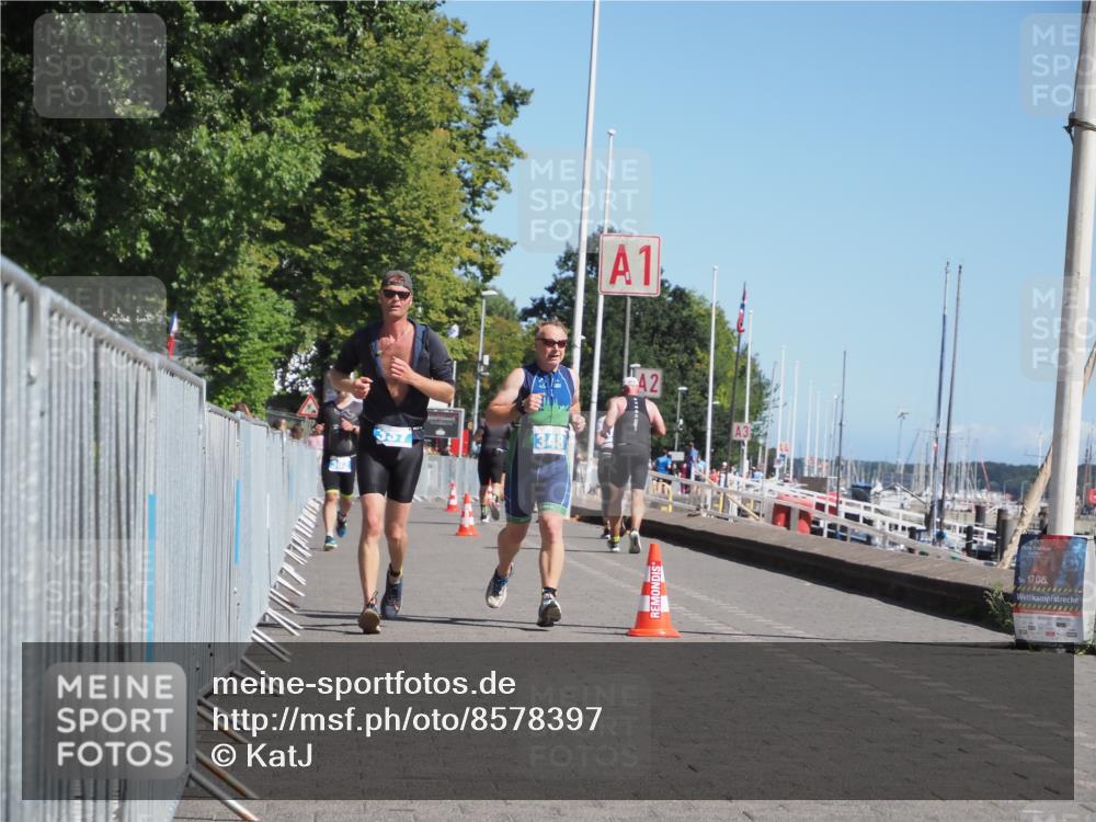 17.08.2025 - KN Förde Triathlon 2025 KatJ http://msf.ph/oto/8578397 17.08.2025 12:14:32 Laufen 337, 348 meine-sportfotos.de