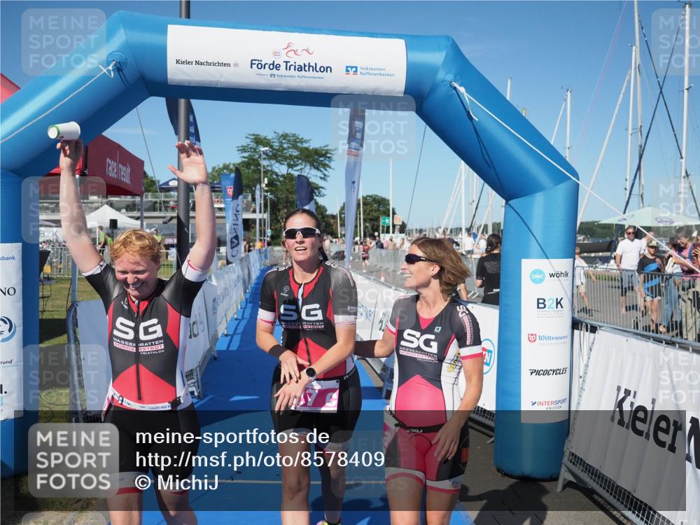 17.08.2025 - KN Förde Triathlon 2025 MichiJ http://msf.ph/oto/8578409 17.08.2025 16:13:35 Laufen 27 meine-sportfotos.de