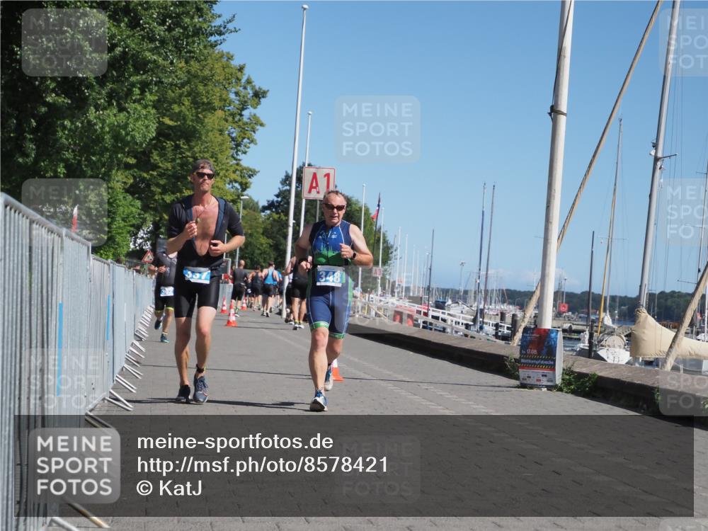 17.08.2025 - KN Förde Triathlon 2025 KatJ http://msf.ph/oto/8578421 17.08.2025 12:14:34 Laufen 337, 348 meine-sportfotos.de