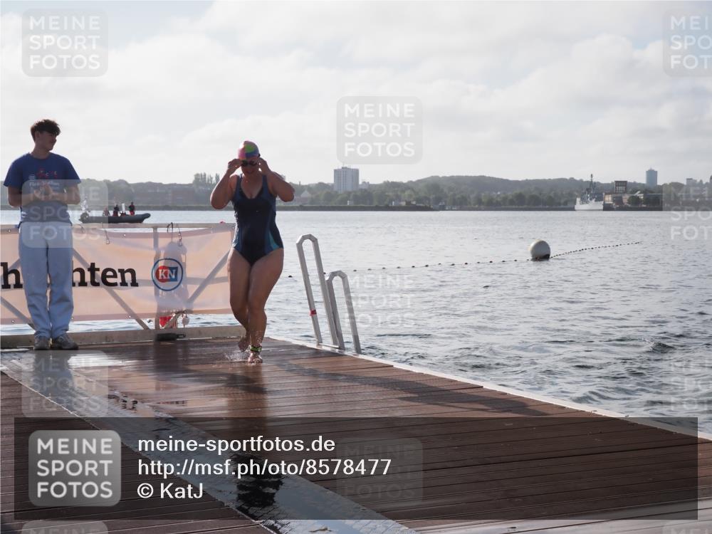 17.08.2025 - KN Förde Triathlon 2025 KatJ http://msf.ph/oto/8578477 17.08.2025 09:19:12 Schwimmen 173, 184, 219, 220, 173, 184, 219, 220 meine-sportfotos.de