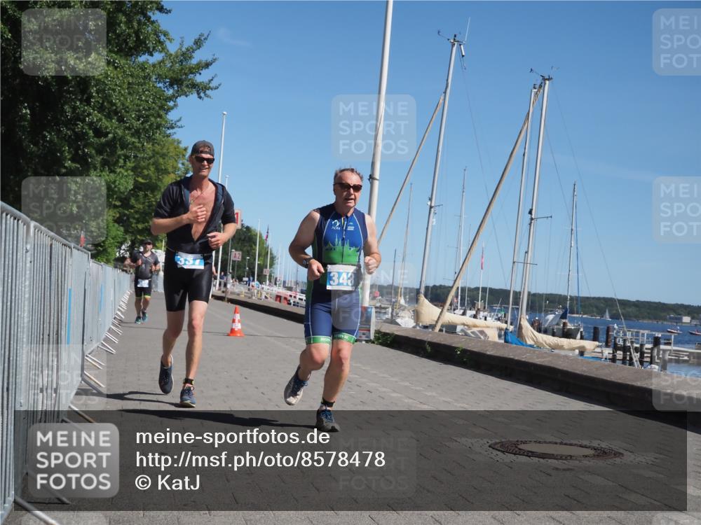 17.08.2025 - KN Förde Triathlon 2025 KatJ http://msf.ph/oto/8578478 17.08.2025 12:14:36 Laufen 302, 337, 348 meine-sportfotos.de