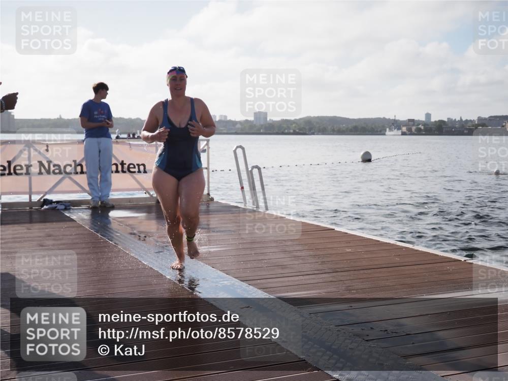 17.08.2025 - KN Förde Triathlon 2025 KatJ http://msf.ph/oto/8578529 17.08.2025 09:19:14 Schwimmen 173, 184, 219, 220, 173, 184, 219, 220 meine-sportfotos.de