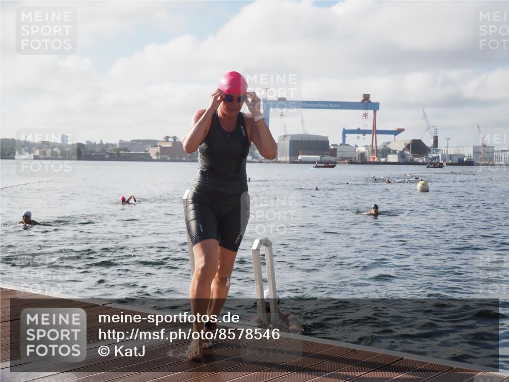 17.08.2025 - KN Förde Triathlon 2025 KatJ http://msf.ph/oto/8578546 17.08.2025 09:19:26 Schwimmen 183, 186, 187, 183, 186, 187, 219, 220 meine-sportfotos.de