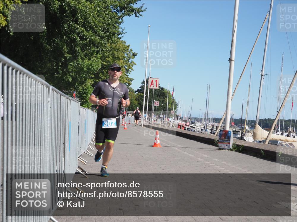 17.08.2025 - KN Förde Triathlon 2025 KatJ http://msf.ph/oto/8578555 17.08.2025 12:14:42 Laufen 302 meine-sportfotos.de