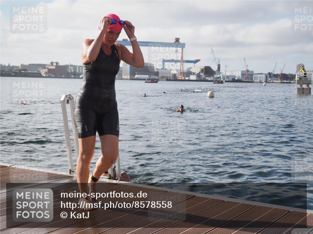 17.08.2025 - KN Förde Triathlon 2025 KatJ http://msf.ph/oto/8578558 17.08.2025 09:19:26 Schwimmen 183, 186, 187, 183, 186, 187, 219, 220 meine-sportfotos.de