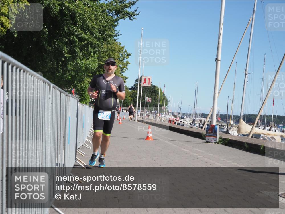 17.08.2025 - KN Förde Triathlon 2025 KatJ http://msf.ph/oto/8578559 17.08.2025 12:14:42 Laufen 302 meine-sportfotos.de