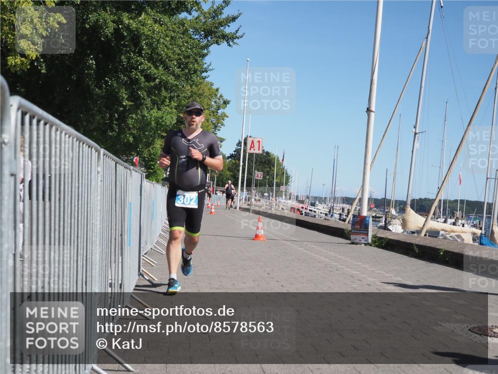 17.08.2025 - KN Förde Triathlon 2025 KatJ http://msf.ph/oto/8578563 17.08.2025 12:14:42 Laufen 302 meine-sportfotos.de