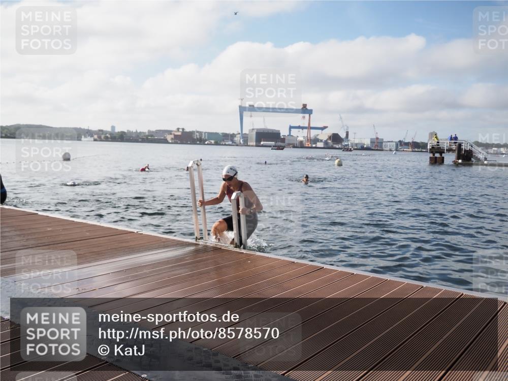 17.08.2025 - KN Förde Triathlon 2025 KatJ http://msf.ph/oto/8578570 17.08.2025 09:19:28 Schwimmen 183, 186, 187, 183, 186, 187 meine-sportfotos.de