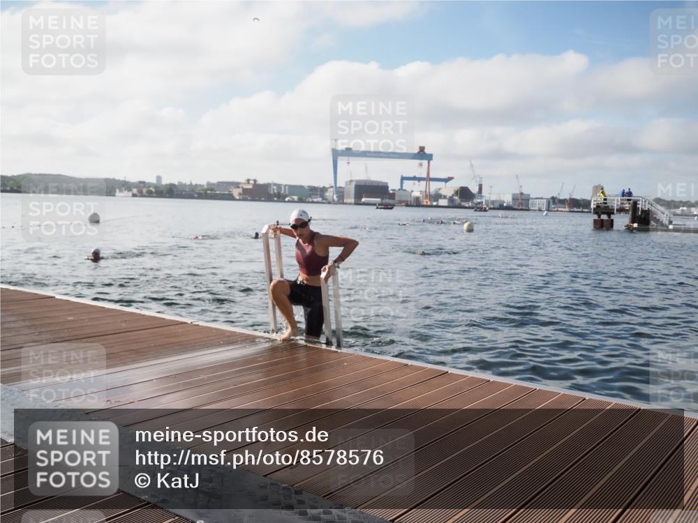 17.08.2025 - KN Förde Triathlon 2025 KatJ http://msf.ph/oto/8578576 17.08.2025 09:19:28 Schwimmen 183, 186, 187, 183, 186, 187 meine-sportfotos.de