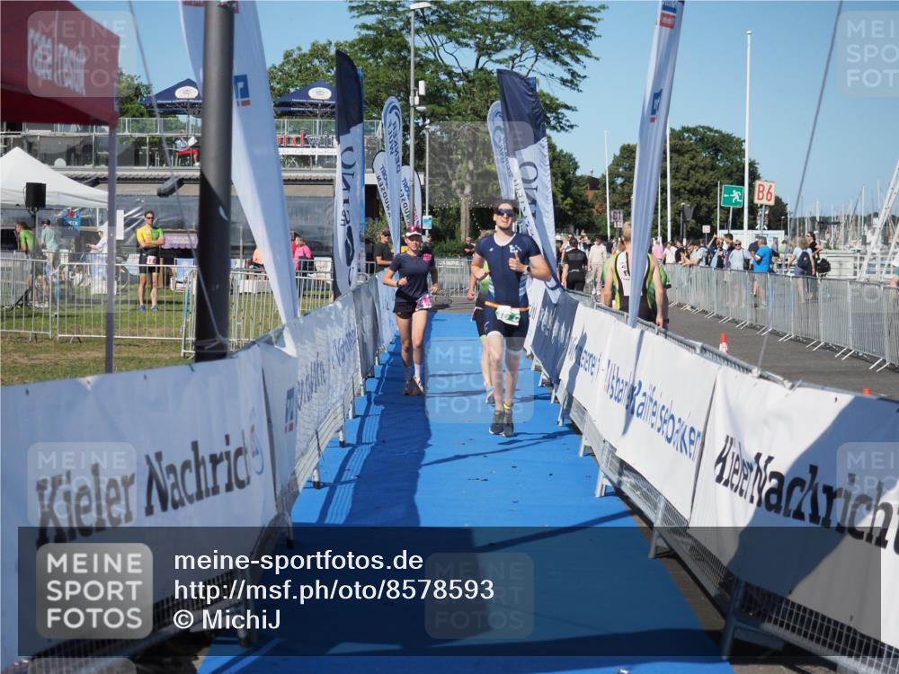 17.08.2025 - KN Förde Triathlon 2025 MichiJ http://msf.ph/oto/8578593 17.08.2025 16:13:57 Laufen 24, 36 meine-sportfotos.de